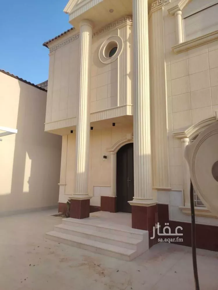 فيلا للإيجار في شارع وادي فحيه, حي الربيع, مدينة الرياض, منطقة الرياض صورة 2