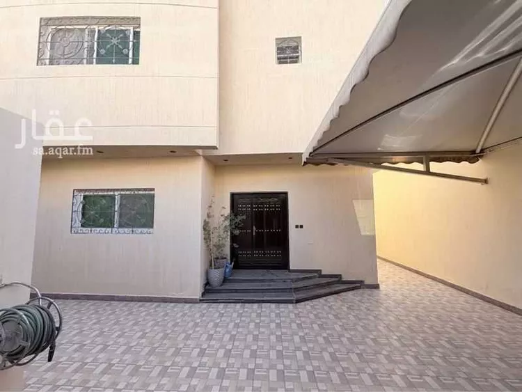 فيلا للبيع في شارع الحمضة, حي النفل, مدينة الرياض, منطقة الرياض صورة 2