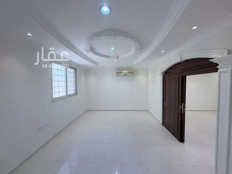 فيلا للإيجار في شارع عين الزان, حي النفل, مدينة الرياض, منطقة الرياض صورة 4
