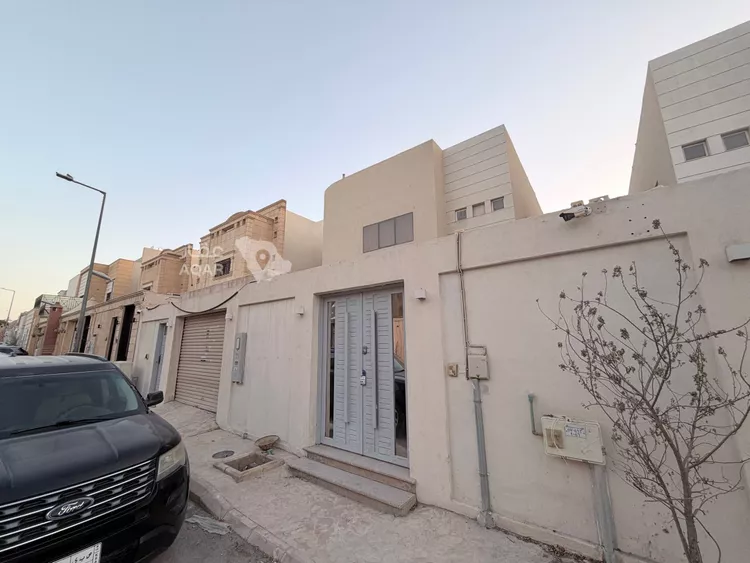 فيلا للإيجار في شارع القرينات, حي الندى, مدينة الرياض, منطقة الرياض