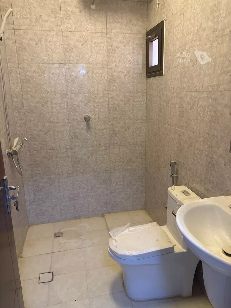 دور للبيع في شارع عمرو بن سفيان, حي الجامعة, مدينة الخرج, منطقة الرياض 10