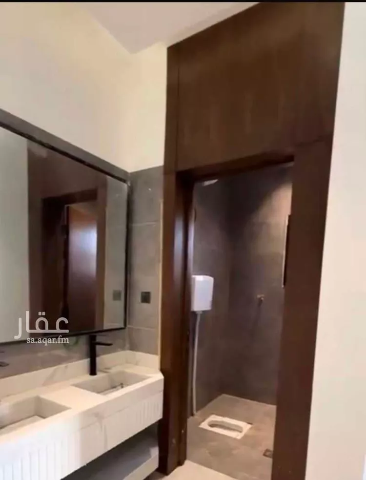 فيلا للبيع في شارع عبدالله السديس, حي بدر, مدينة الرياض, منطقة الرياض 8