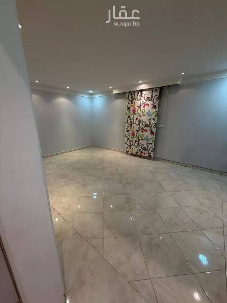 دور للإيجار في شارع محمد الشنقيطي, حي السعادة, مدينة الرياض, منطقة الرياض