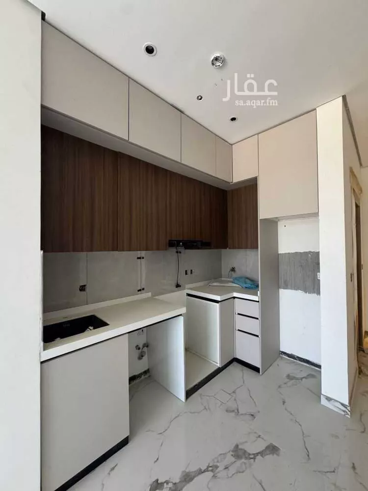 عمارة للبيع في شارع الجامعه, حي الملز, مدينة الرياض, منطقة الرياض صورة 4