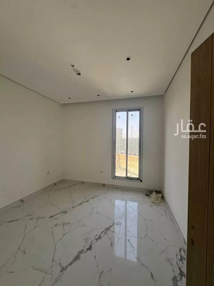 عمارة للبيع في شارع الجامعه, حي الملز, مدينة الرياض, منطقة الرياض صورة 3