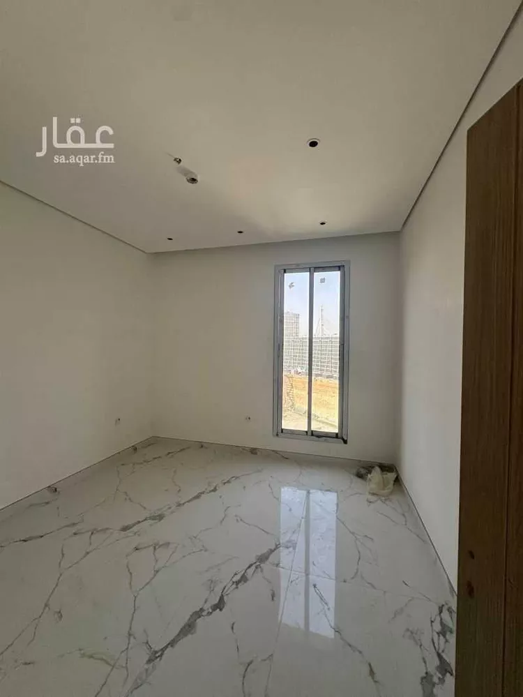 عمارة للإيجار في شارع الجامعه, حي الملز, مدينة الرياض, منطقة الرياض صورة 2