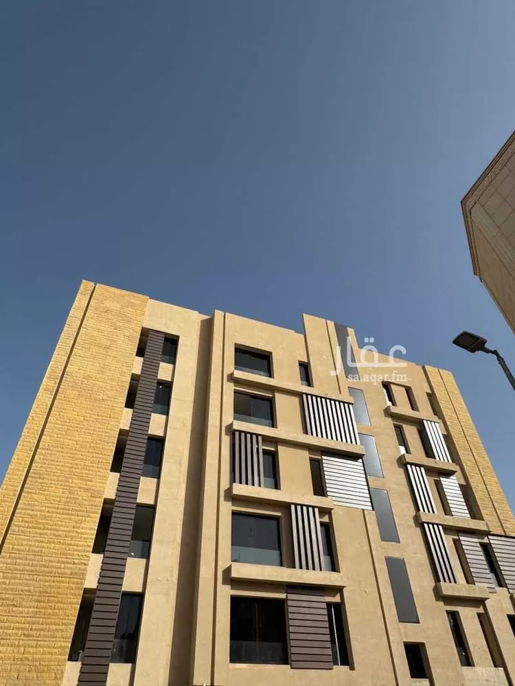 عمارة للإيجار في شارع الجامعه, حي الملز, مدينة الرياض, منطقة الرياض