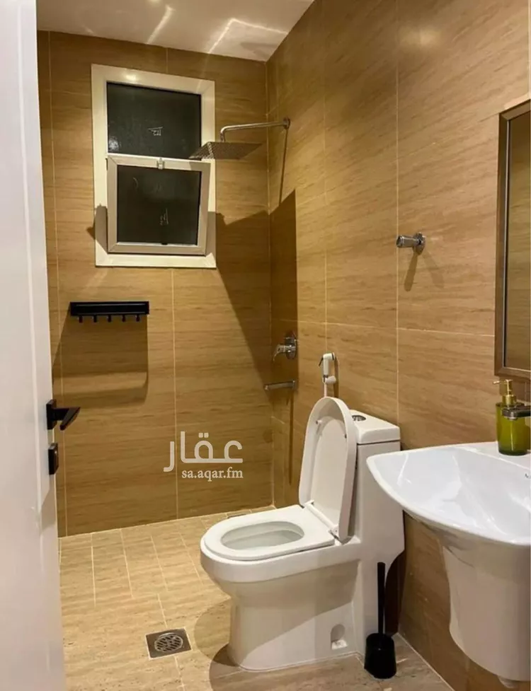 شقة للإيجار في شارع الامير متعب ابن عبدالعزيز, حي مدينة العمال, مدينة الخبر, المنطقة الشرقية 7