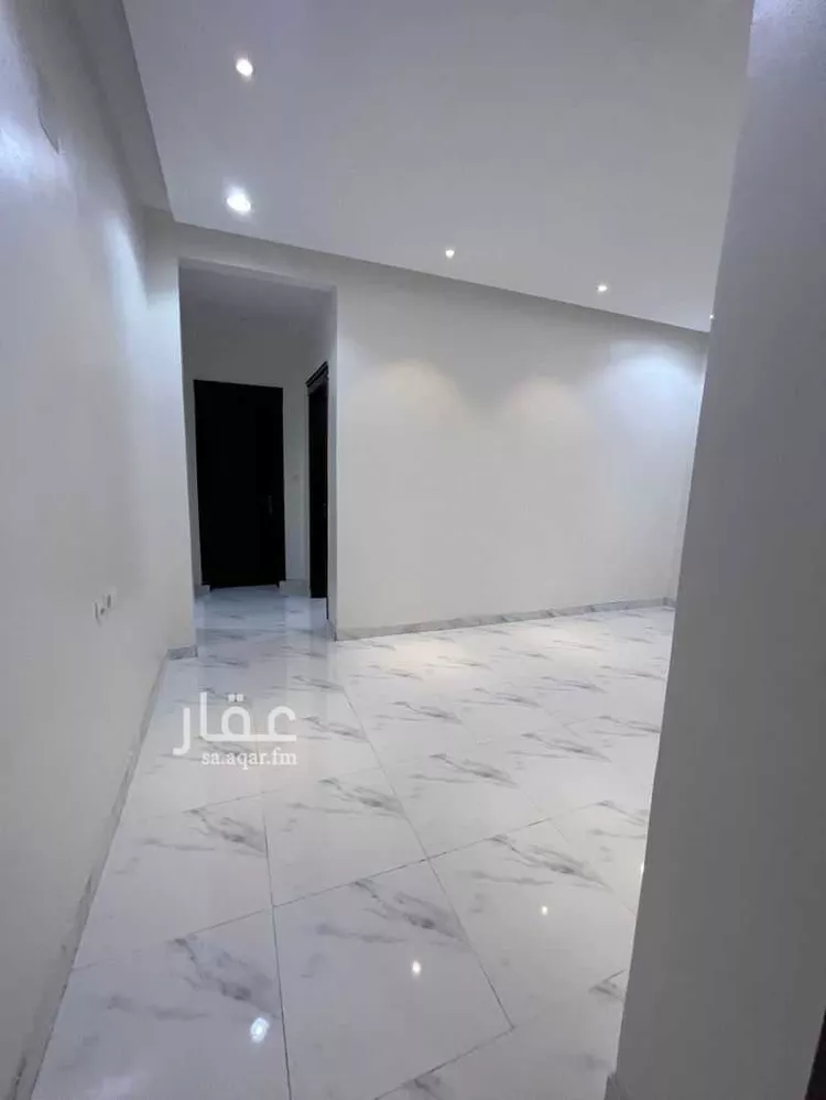 شقة للإيجار في شارع محمود عبدالله قاري ، حي الرمال ، الرياض ، منطقة الرياض صورة 3