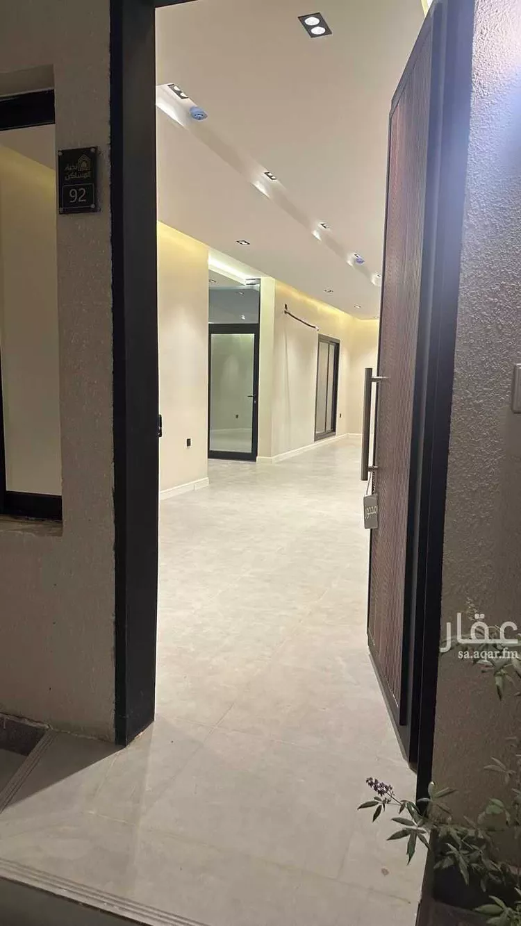 فيلا للإيجار في شارع علي بن احمد العمري, حي العارض, مدينة الرياض, منطقة الرياض