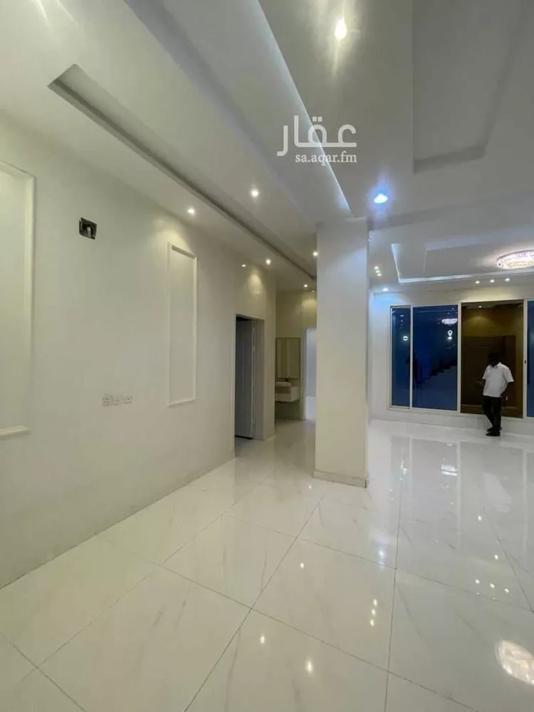 فيلا للإيجار في شارع عبيد بن أبي طلحة ، حي الشرق ، الرياض ، منطقة الرياض صورة 4