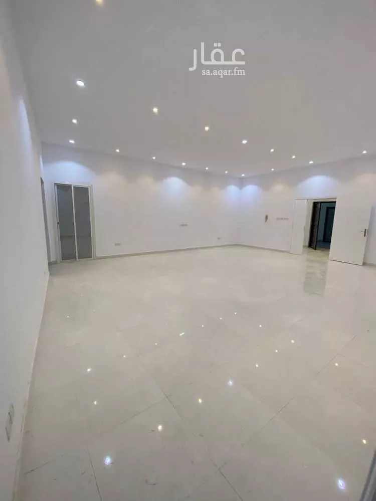فيلا للبيع في شارع 9563731, حي وعيرة, مدينة المدينه المنوره, منطقة المدينة المنورة صورة 2