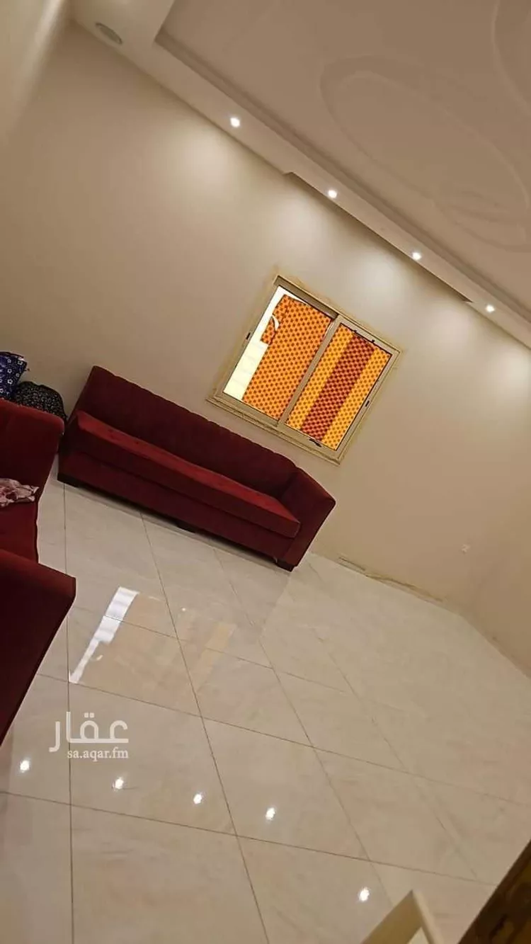 فيلا للبيع في شارع محمد بن حسين, حي السويس 1, مدينة جازان, منطقة جازان صورة 4