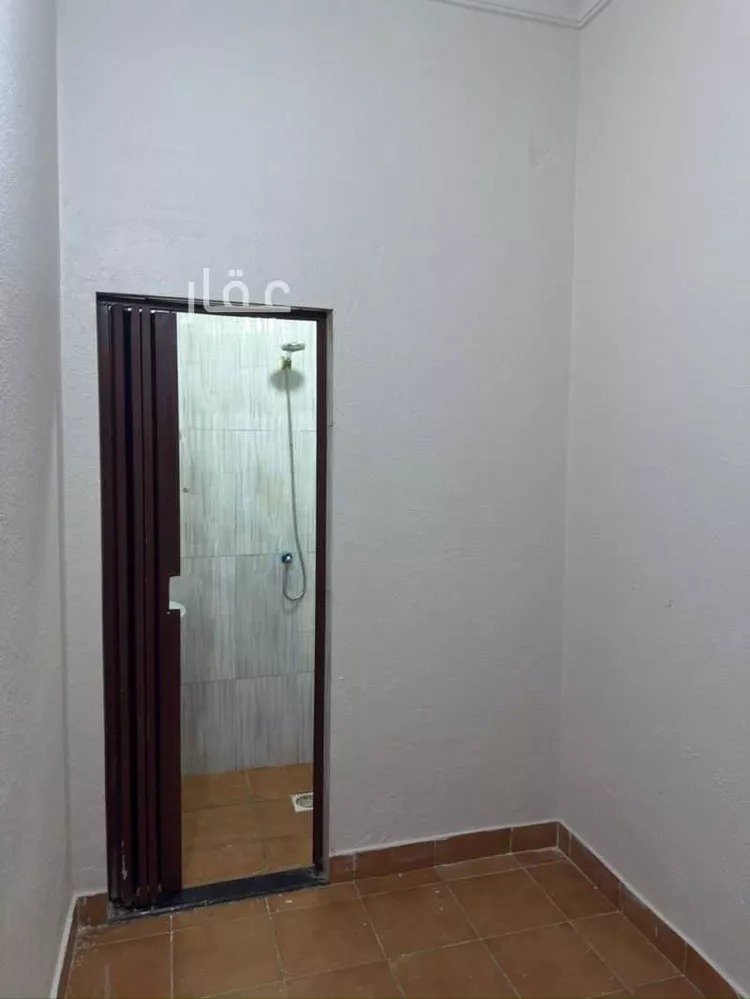 غرفة للإيجار في شارع فيصل مبارك ، حي الروضة ، جدة ، جدة صورة 2