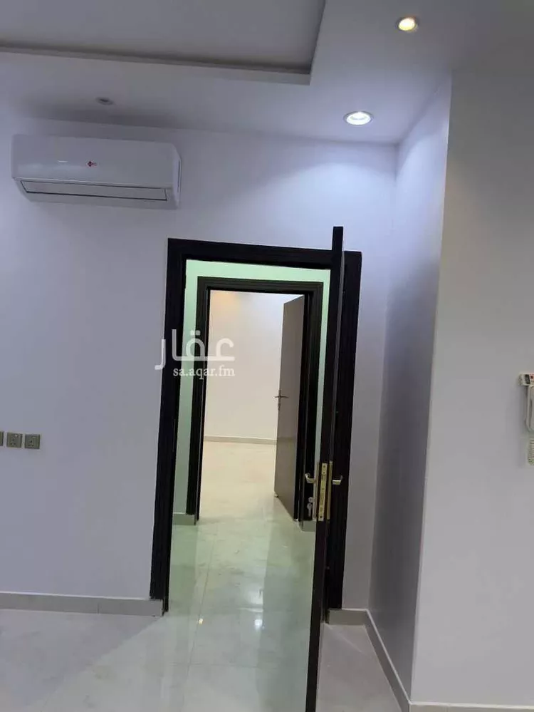 شقة للإيجار في شارع محمد بن سلامة الكرخي ، حي السعادة ، الرياض ، منطقة الرياض صورة 5