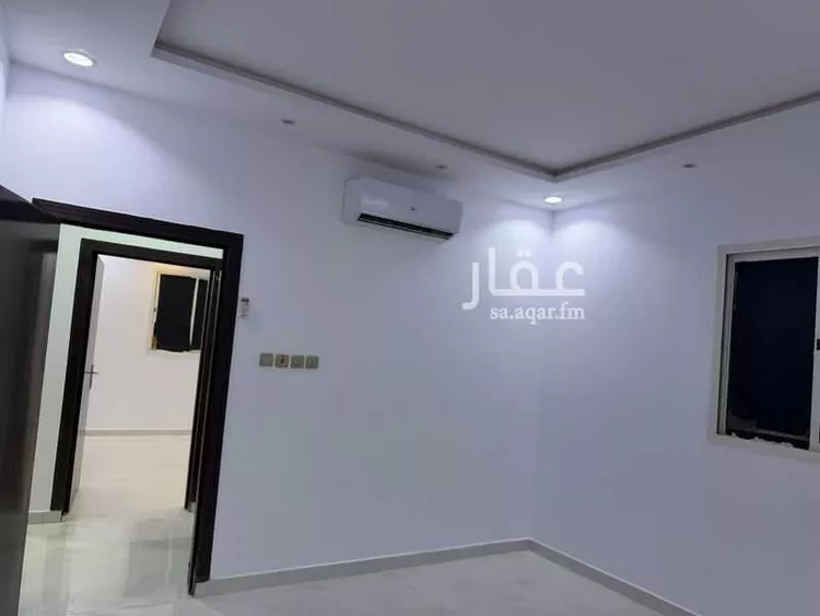شقة للإيجار في شارع محمد بن سلامة الكرخي ، حي السعادة ، الرياض ، منطقة الرياض