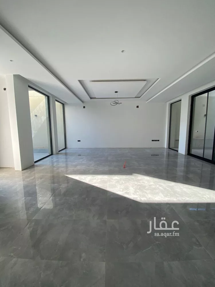 فيلا للبيع في شارع محمد بن زين العابدين, حي المهدية, مدينة الرياض, منطقة الرياض