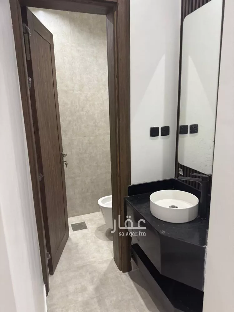 شقة للإيجار في شارع الشيخ عبدالرحمن بن إسحاق بن عبدالرحمن, حي المنار, مدينة الرياض, منطقة الرياض صورة 2