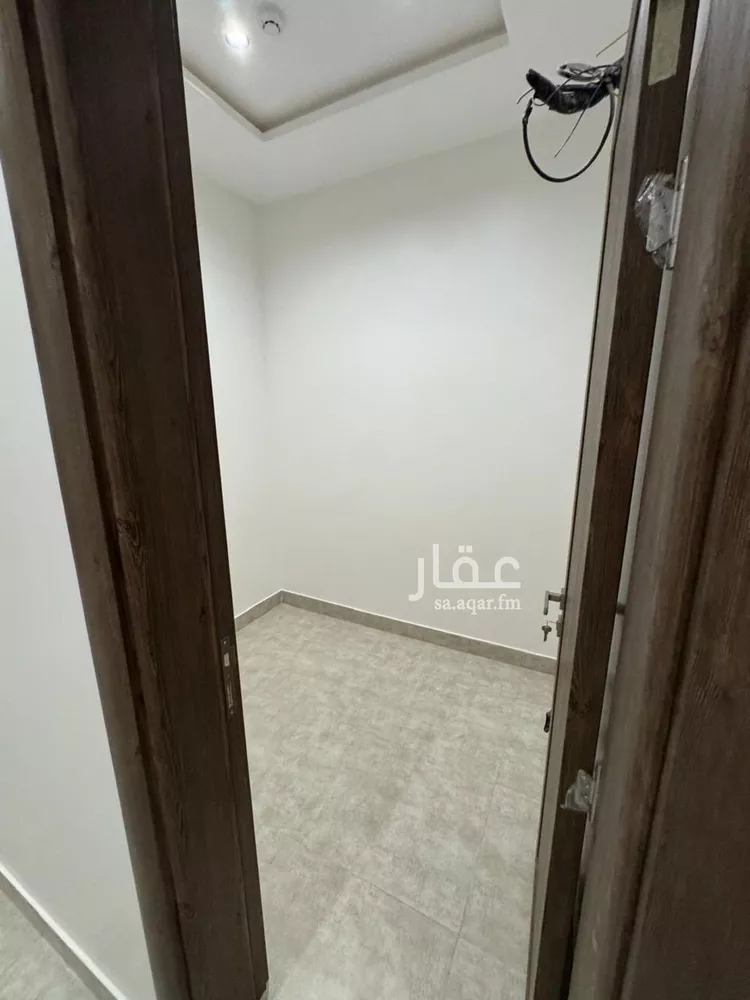 شقة للإيجار في شارع الشيخ عبدالرحمن بن إسحاق بن عبدالرحمن, حي المنار, مدينة الرياض, منطقة الرياض