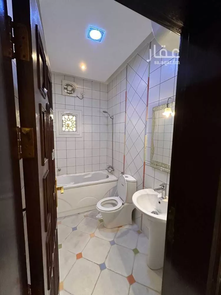 شقة للإيجار في شارع ابن صاحب الجواهر, حي الصفاء, مدينة جدة, منطقة مكة المكرمة 15