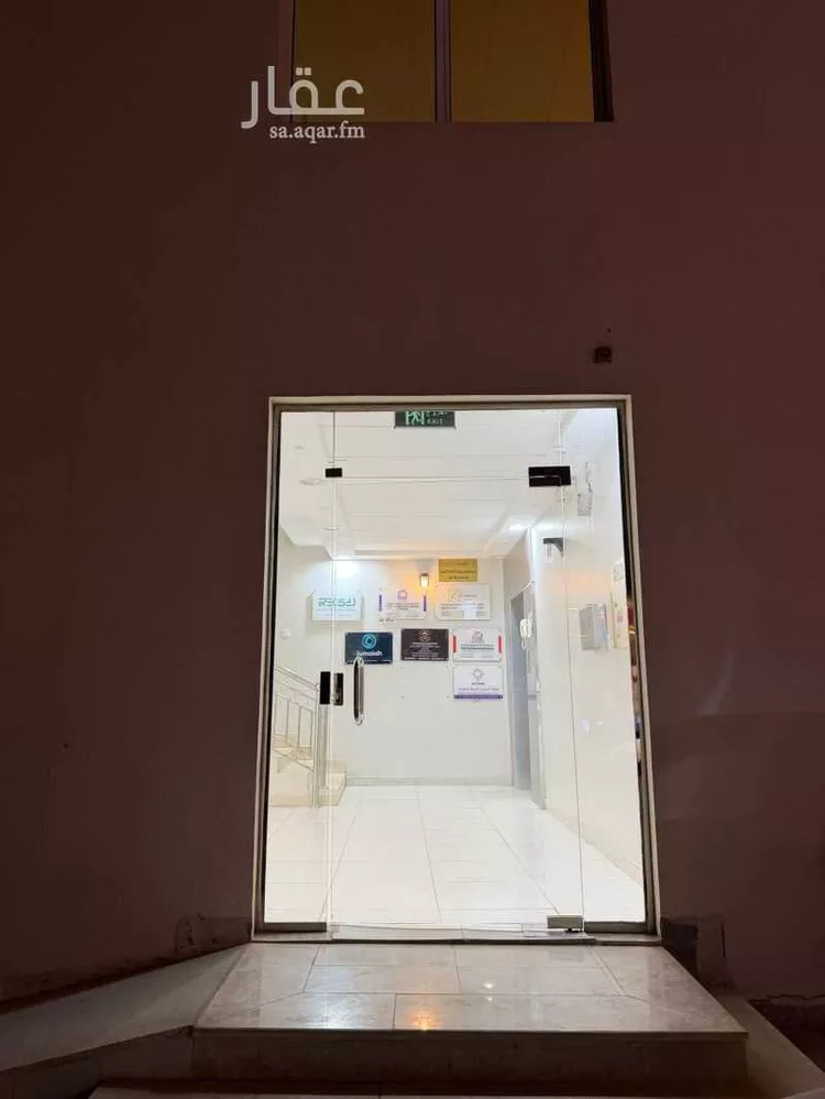 مكتب تجاري للإيجار في شارع الامام عبدالله بن سعود بن عبدالعزيز الفرعى, حي اليرموك, مدينة الرياض, منطقة الرياض صورة 3