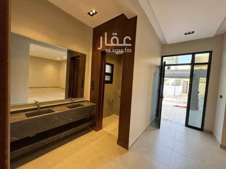 دور للبيع في شارع نويعمه, حي اليرموك, مدينة الرياض, منطقة الرياض 8