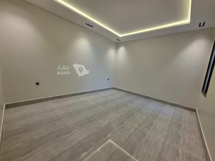 فيلا للبيع في شارع خارجة بن سعيد, حي الرمال, مدينة الرياض, منطقة الرياض 6