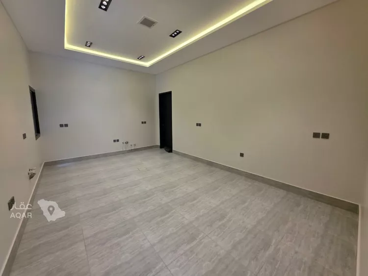 فيلا للبيع في شارع خارجة بن سعيد, حي الرمال, مدينة الرياض, منطقة الرياض 3