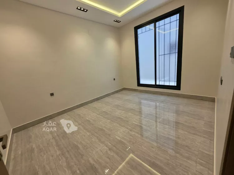 فيلا للبيع في شارع خارجة بن سعيد, حي الرمال, مدينة الرياض, منطقة الرياض 11