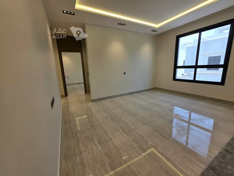 فيلا للبيع في شارع خارجة بن سعيد, حي الرمال, مدينة الرياض, منطقة الرياض 12