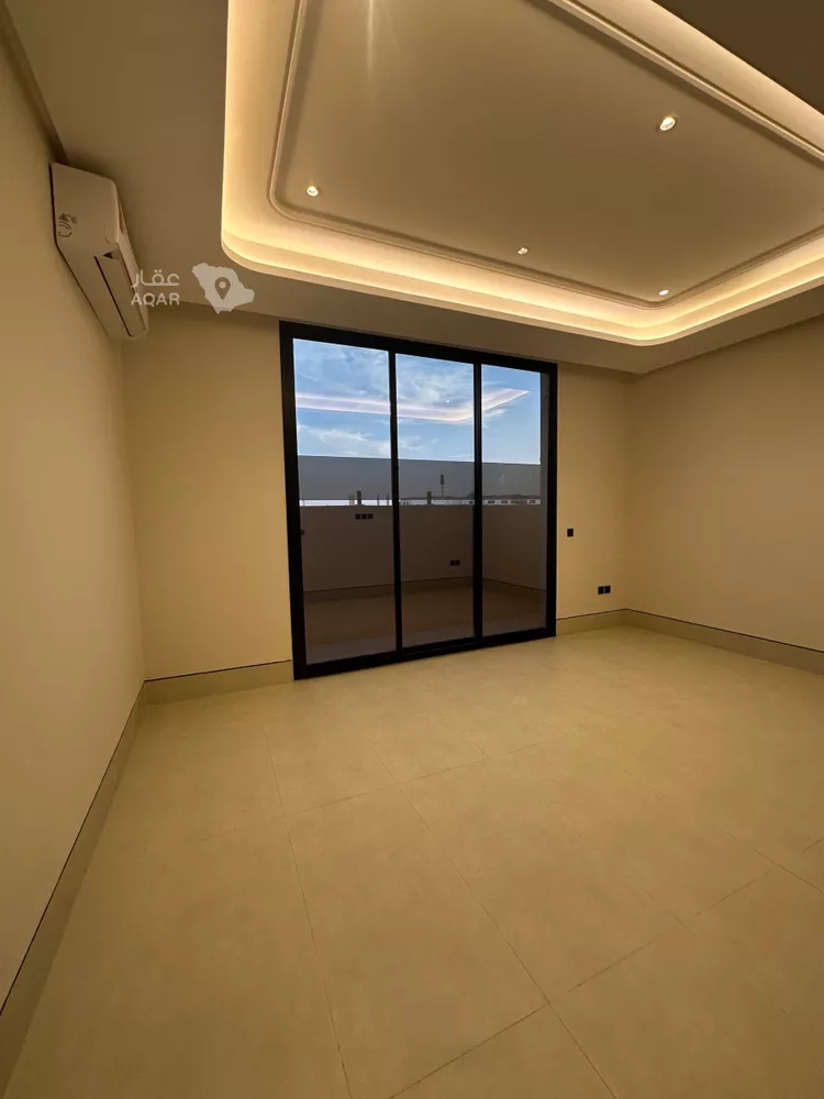 Floor for Sale in Riyadh Ar Rimal 10
