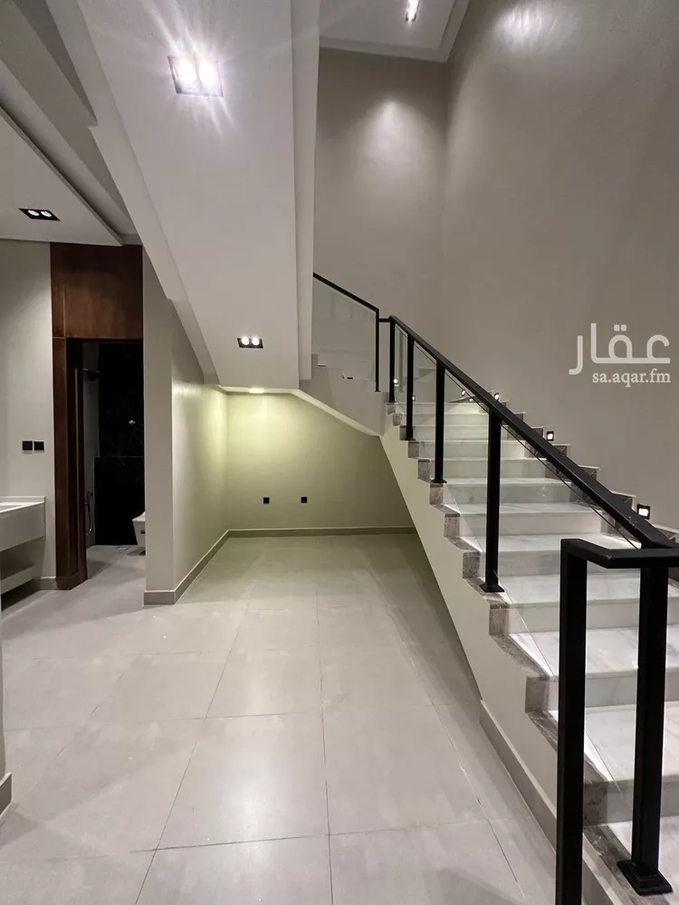 فيلا للبيع في شارع رقم 379, حي المونسية, مدينة الرياض, منطقة الرياض 15