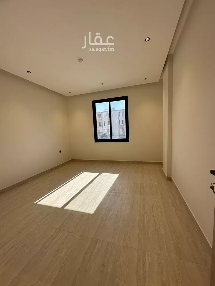 شقة للبيع في شارع مطلق بن صالح بن مطلق, حي إشبيلية, مدينة الرياض, منطقة الرياض