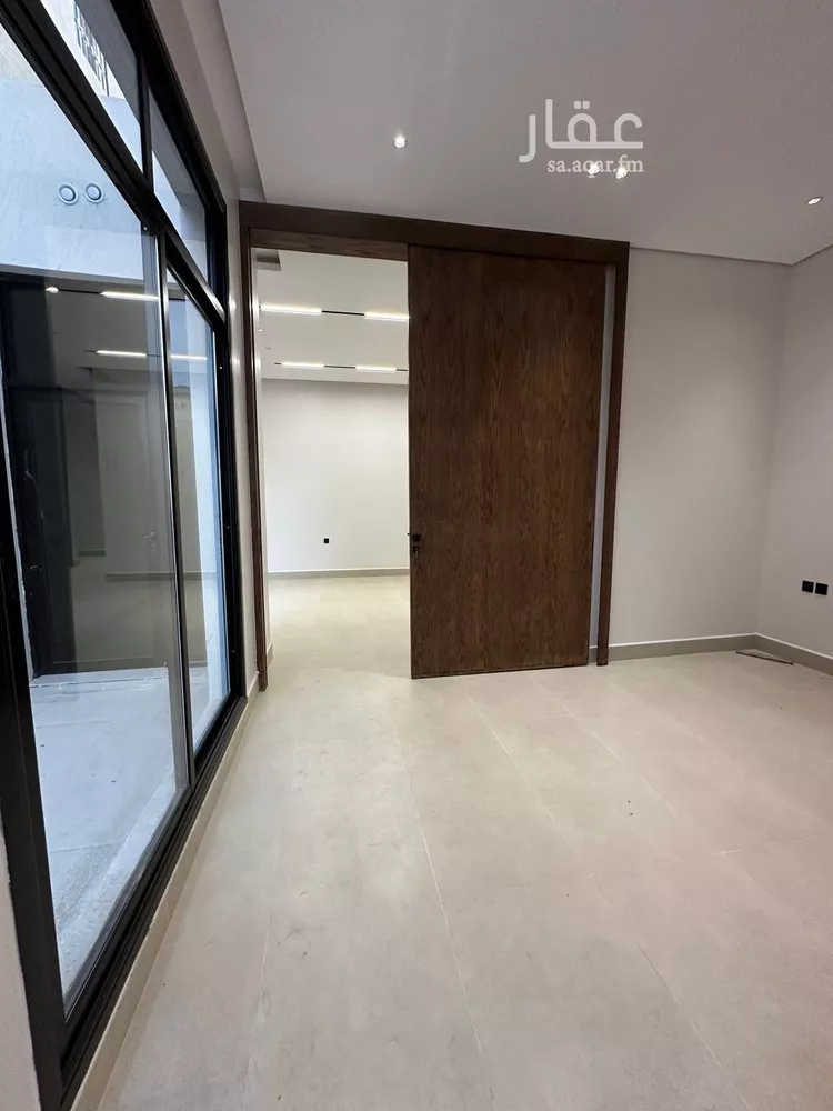 دور للبيع في شارع سليمان الحميضي, حي الرمال, مدينة الرياض, منطقة الرياض صورة 5