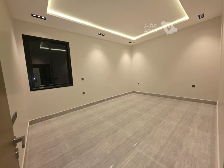 فيلا للبيع في شارع خارجة بن سعيد, حي الرمال, مدينة الرياض, منطقة الرياض 2