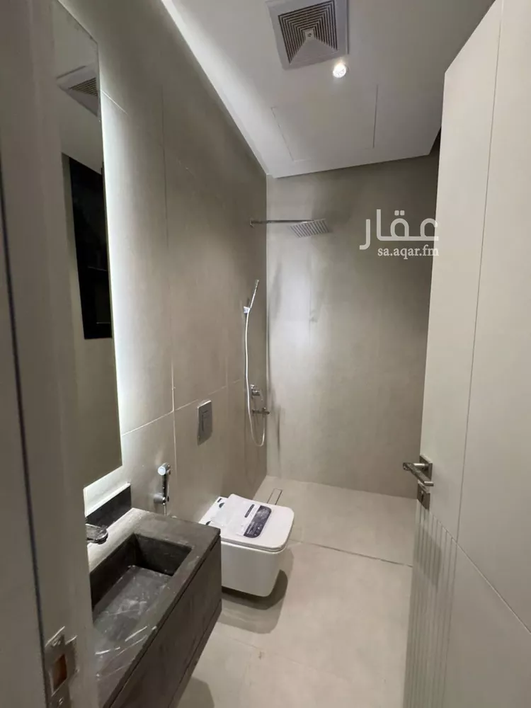 شقة للبيع في شارع عبيدالله الفقيه, حي الرمال, مدينة الرياض, منطقة الرياض 8