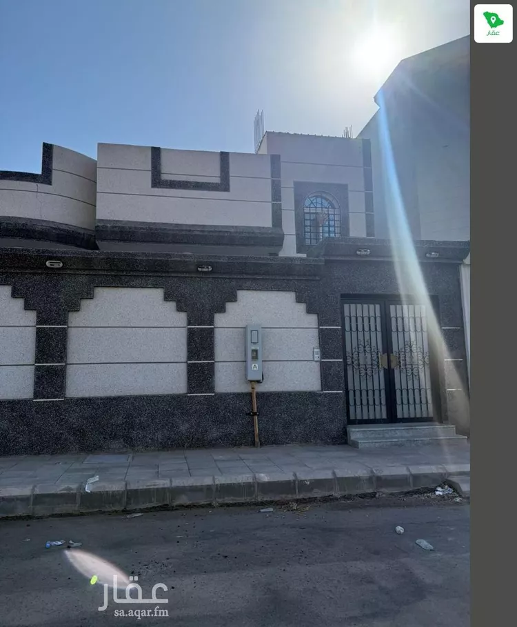 فيلا للبيع في شارع محمد بن سعيد بن ابي البقاء, حي أبوكبير, مدينة المدينه المنوره, منطقة المدينة المنورة صورة 4
