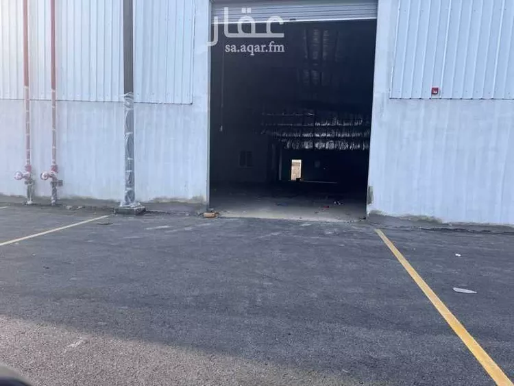 Factory for rent in Dammam Al Fursan صورة 3