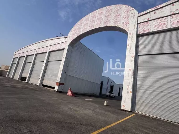 Factory for rent in Dammam Al Fursan صورة 2