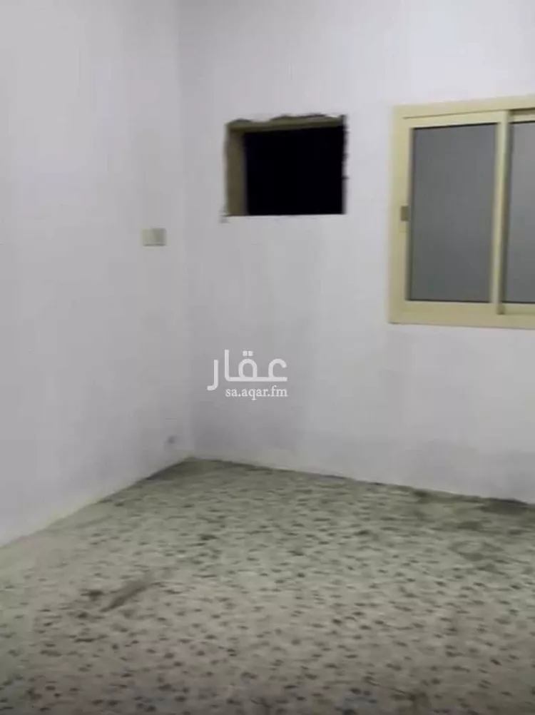 Building for Rent in Anak Al Aqiq