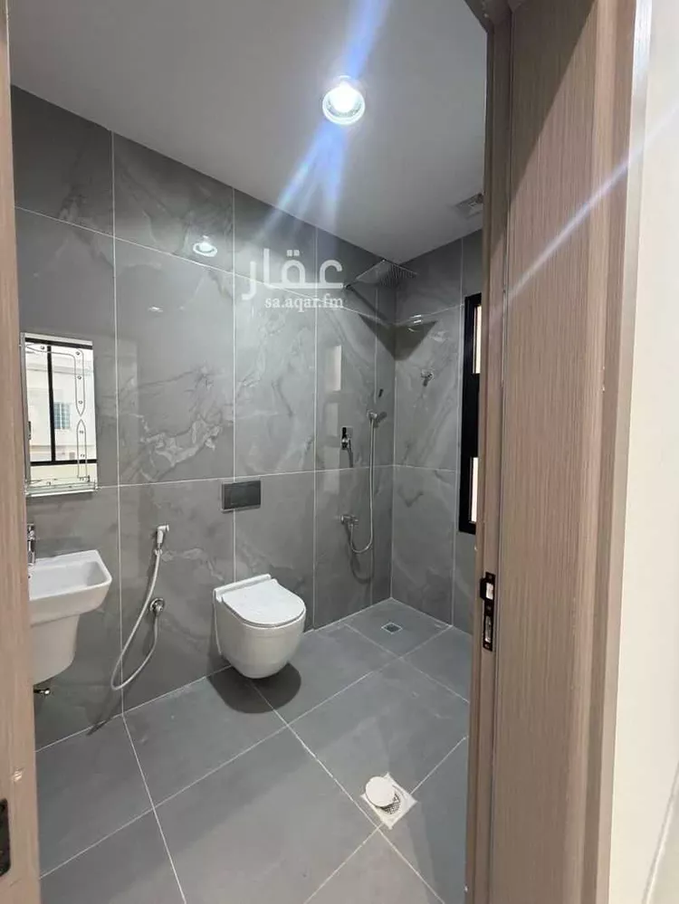 فيلا للبيع في شارع 32ب, حي ضاحية الملك فهد, مدينة الدمام, المنطقة الشرقية