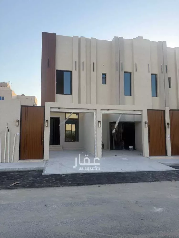فيلا للبيع في شارع منيفه, حي ضاحية الملك فهد, مدينة الدمام, المنطقة الشرقية صورة 2