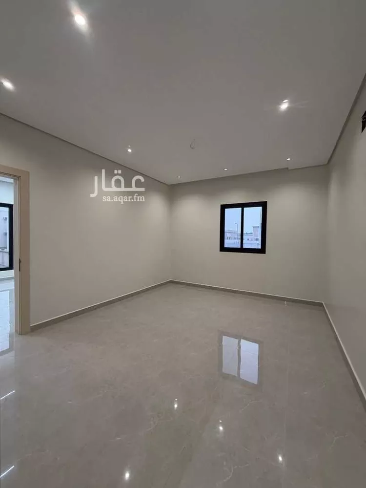 Apartment for Sale in Dammam King Fahd 27