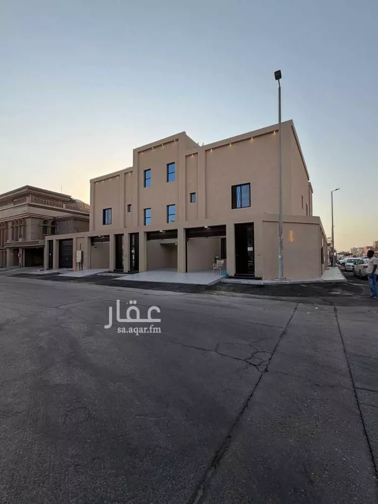 فيلا للبيع في شارع نافع بن الحارث, حي أحد, مدينة الدمام, المنطقة الشرقية