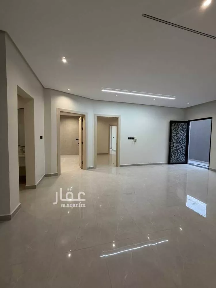 Apartment for Sale in Dammam King Fahd 17