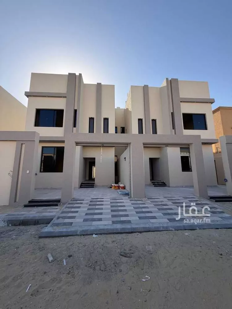 فيلا للبيع في شارع موسى بن علي محمد القبي, حي المنار, مدينة الدمام, المنطقة الشرقية صورة 3