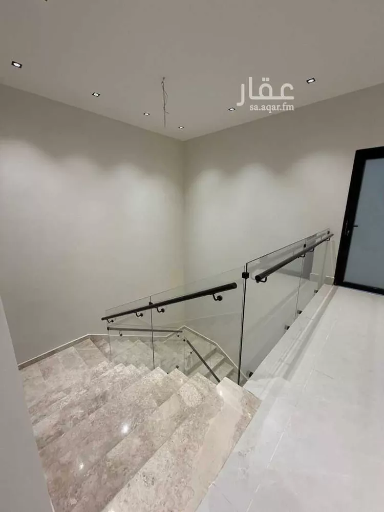 فيلا للبيع في شارع رجاء ابن ابي رجاء الباهلي, حي ضاحية الملك فهد, مدينة الدمام, المنطقة الشرقية 14