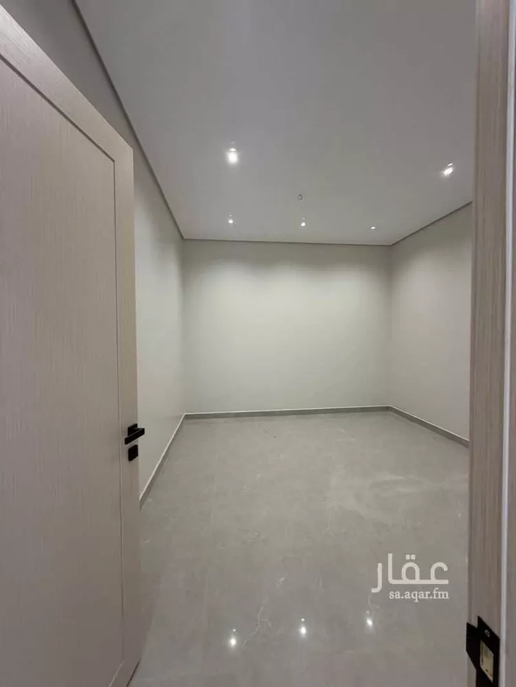 Apartment for Sale in Dammam King Fahd 21