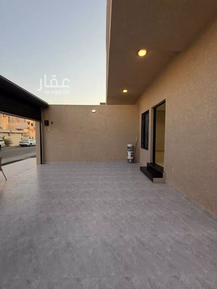 فيلا للبيع في شارع نافع بن الحارث, حي أحد, مدينة الدمام, المنطقة الشرقية صورة 5