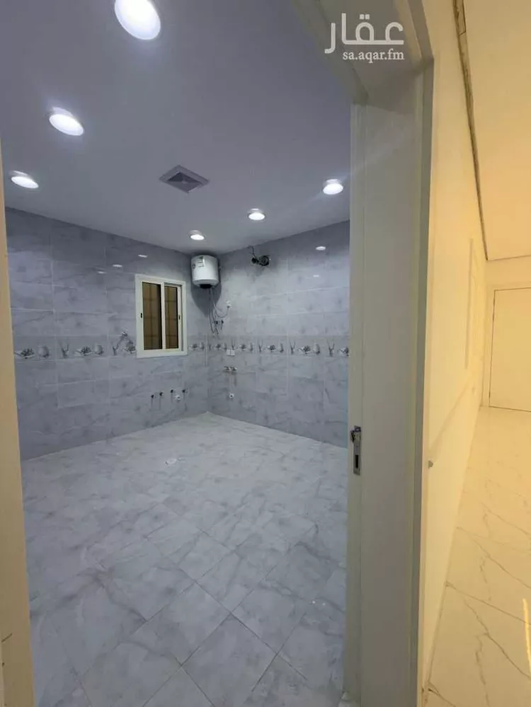 Apartment for Sale in Dammam King Fahd 18